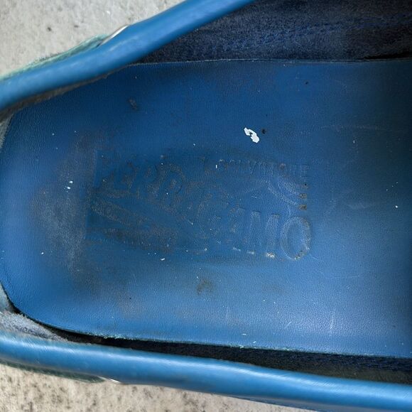 Ferragamo driving shoes - Picture 10 of 11